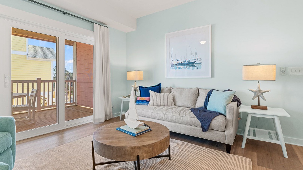 Photo of Livingroom in Bermuda Bay