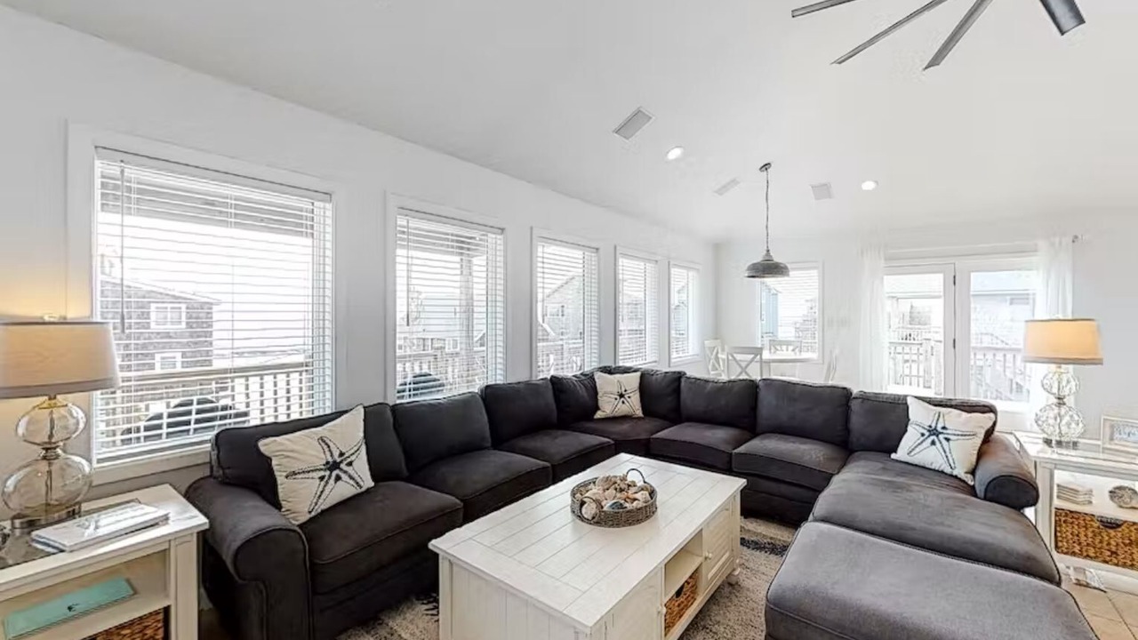 Photo of Livingroom in Buxton