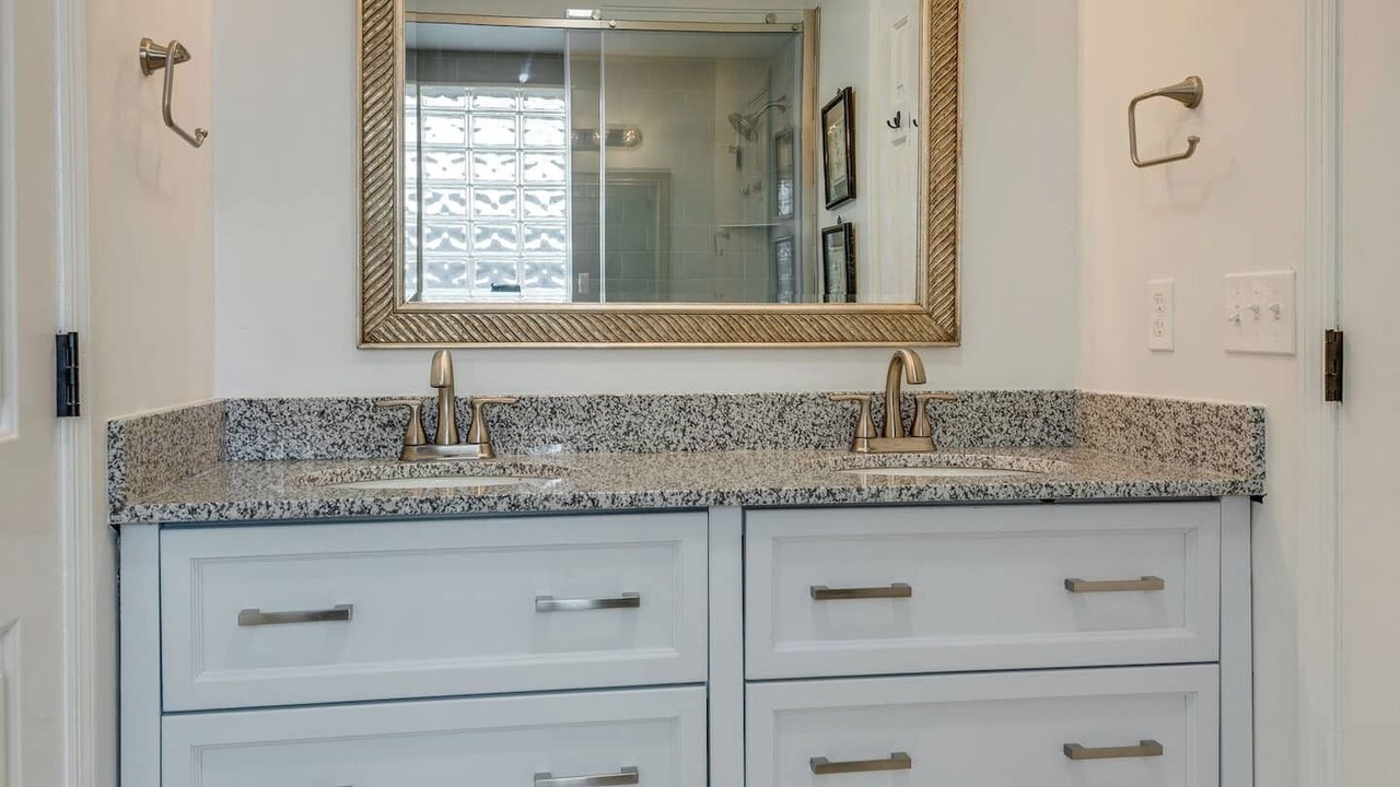 Photo of Bathroom in Hillsboro Village