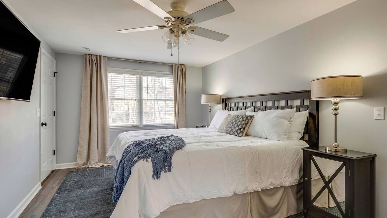 Photo of Bedroom in Hillsboro Village