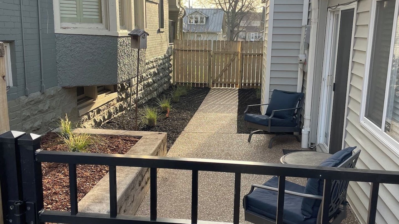 Photo of Outdoor in Hillsboro Village