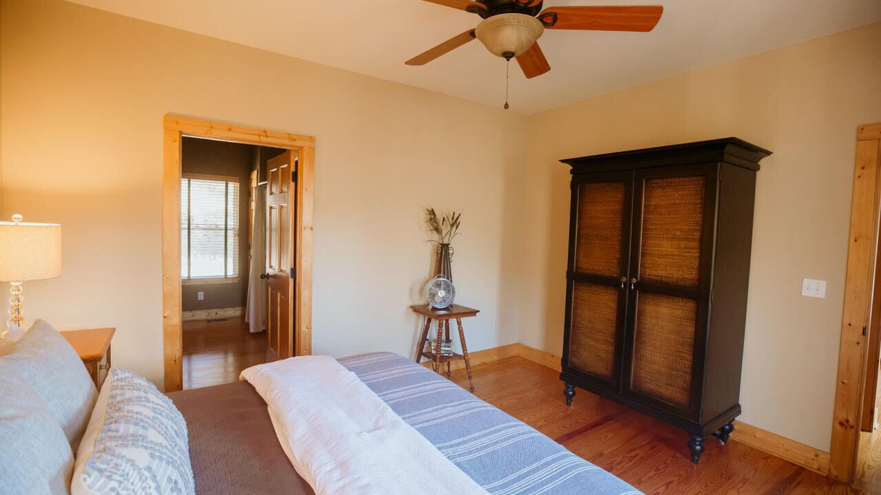 Photo of Bedroom in Smithville