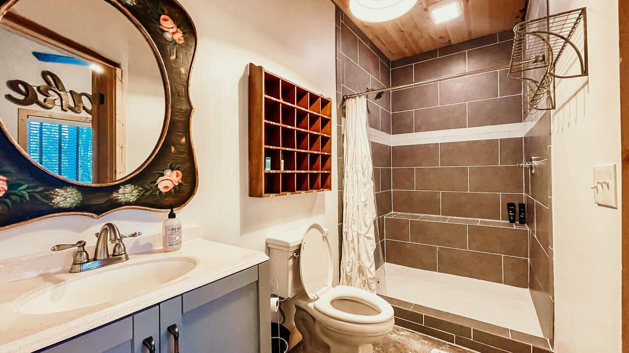 Photo of Bathroom in Smithville