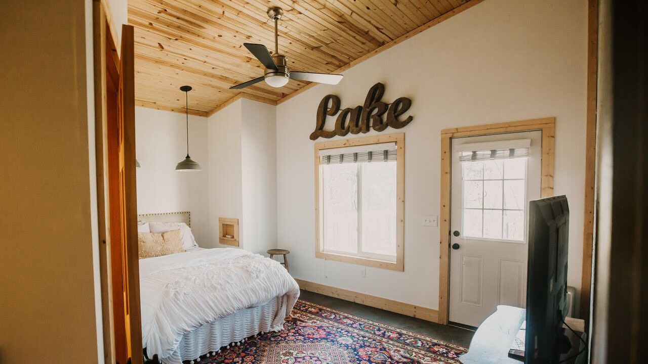 Photo of Bedroom in Smithville
