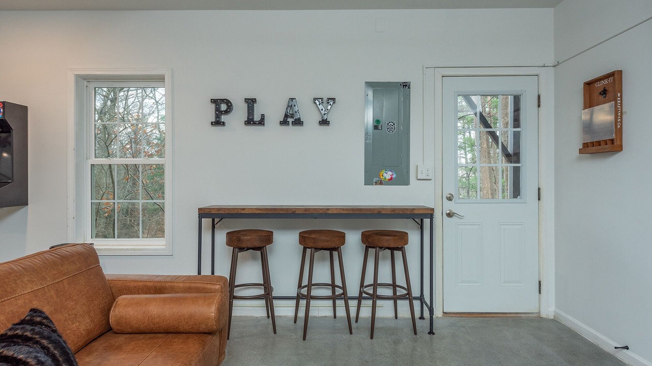 Photo of Livingroom in Royal Pines