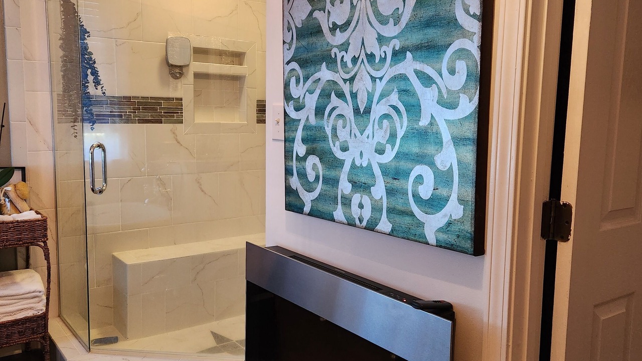 Photo of Bathroom in Pinnacle