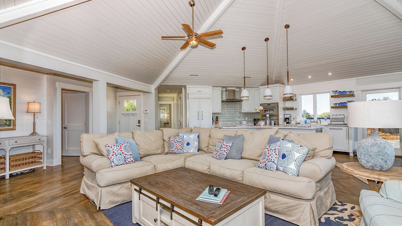 Photo of Livingroom in West Beach