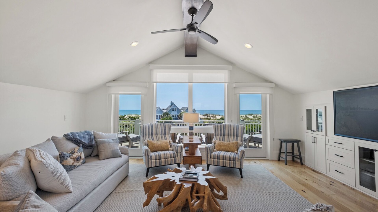 Photo of Livingroom in Cape Fear Station