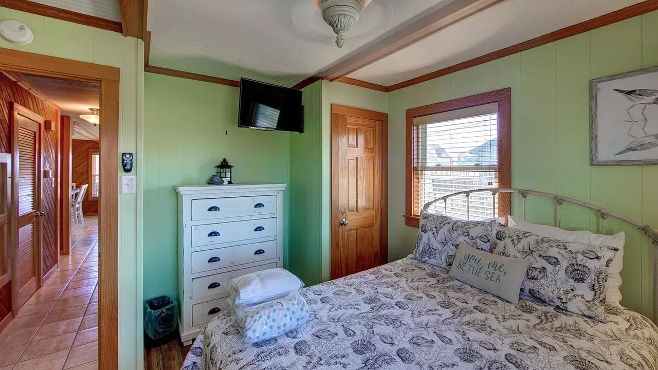 Photo of Bedroom in Rodanthe