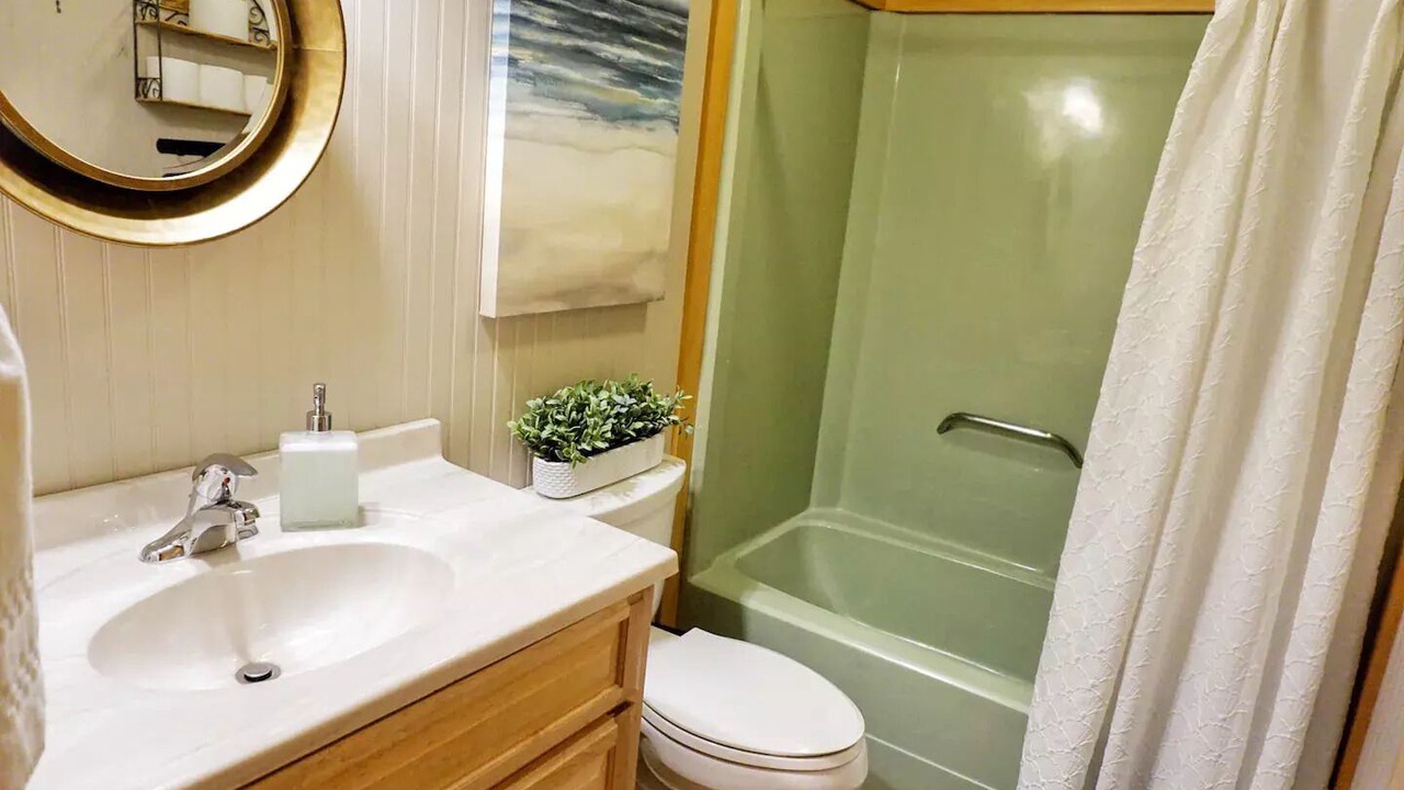 Photo of Bathroom in Rodanthe