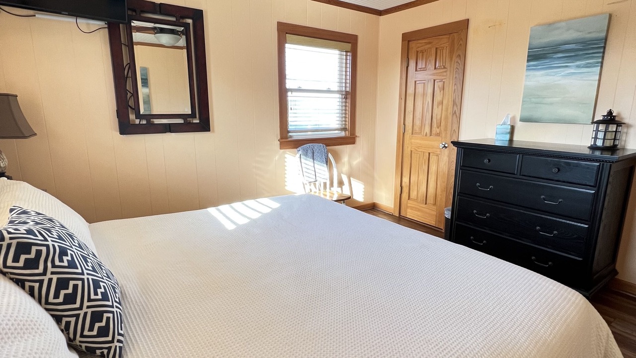 Photo of Bedroom in Rodanthe