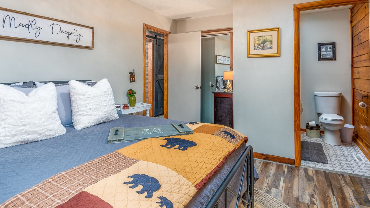 Photo of Bedroom in Waynesville