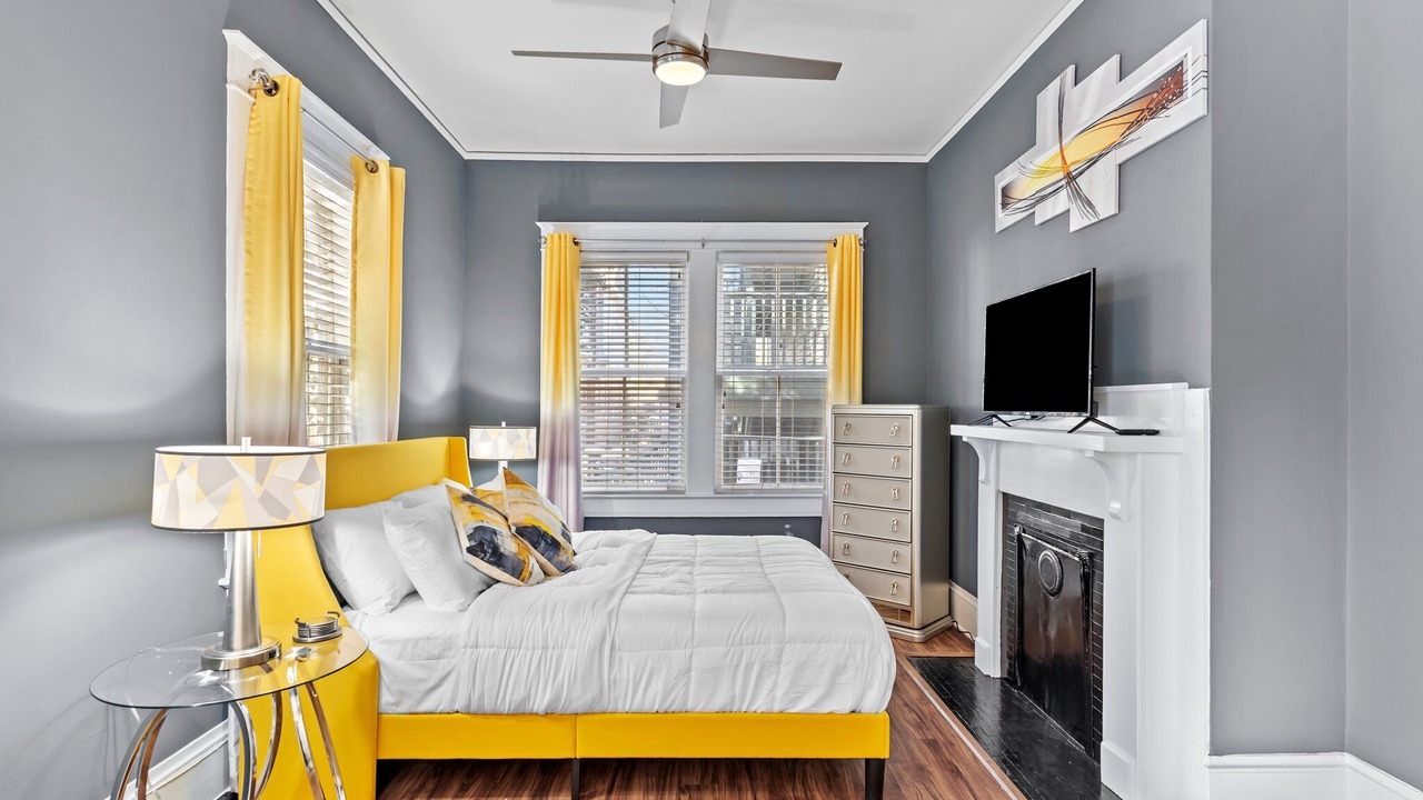 Photo of Bedroom in Wilmington Historic District
