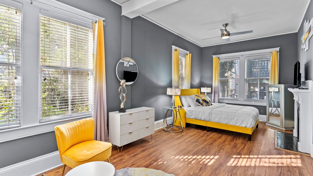 Photo of Bedroom in Wilmington Historic District