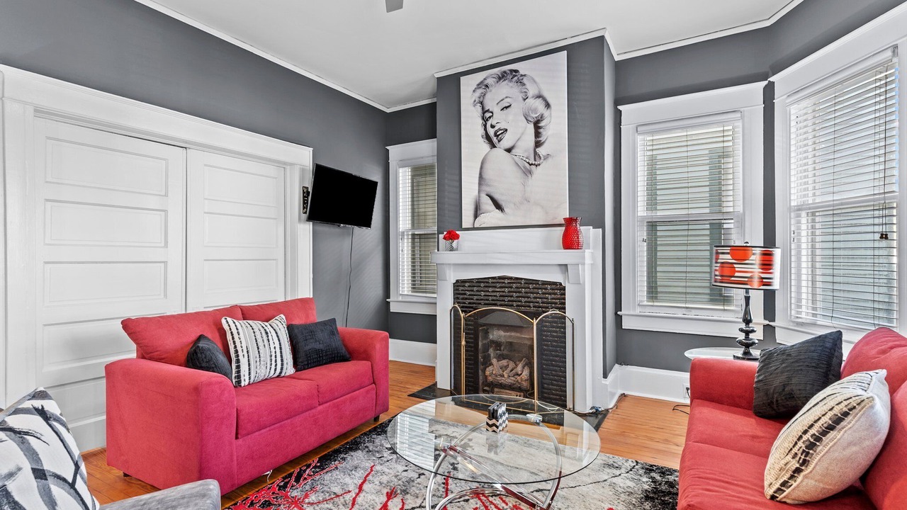 Photo of Livingroom in Wilmington Historic District