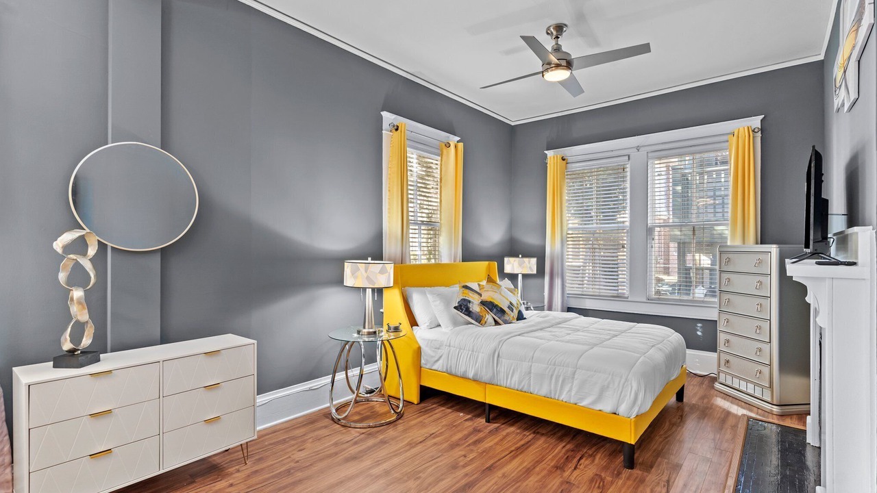 Photo of Bedroom in Wilmington Historic District