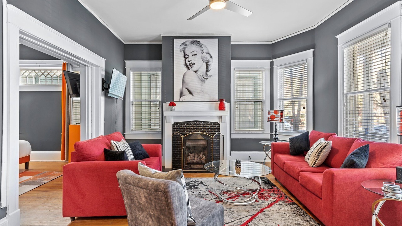 Photo of Livingroom in Wilmington Historic District