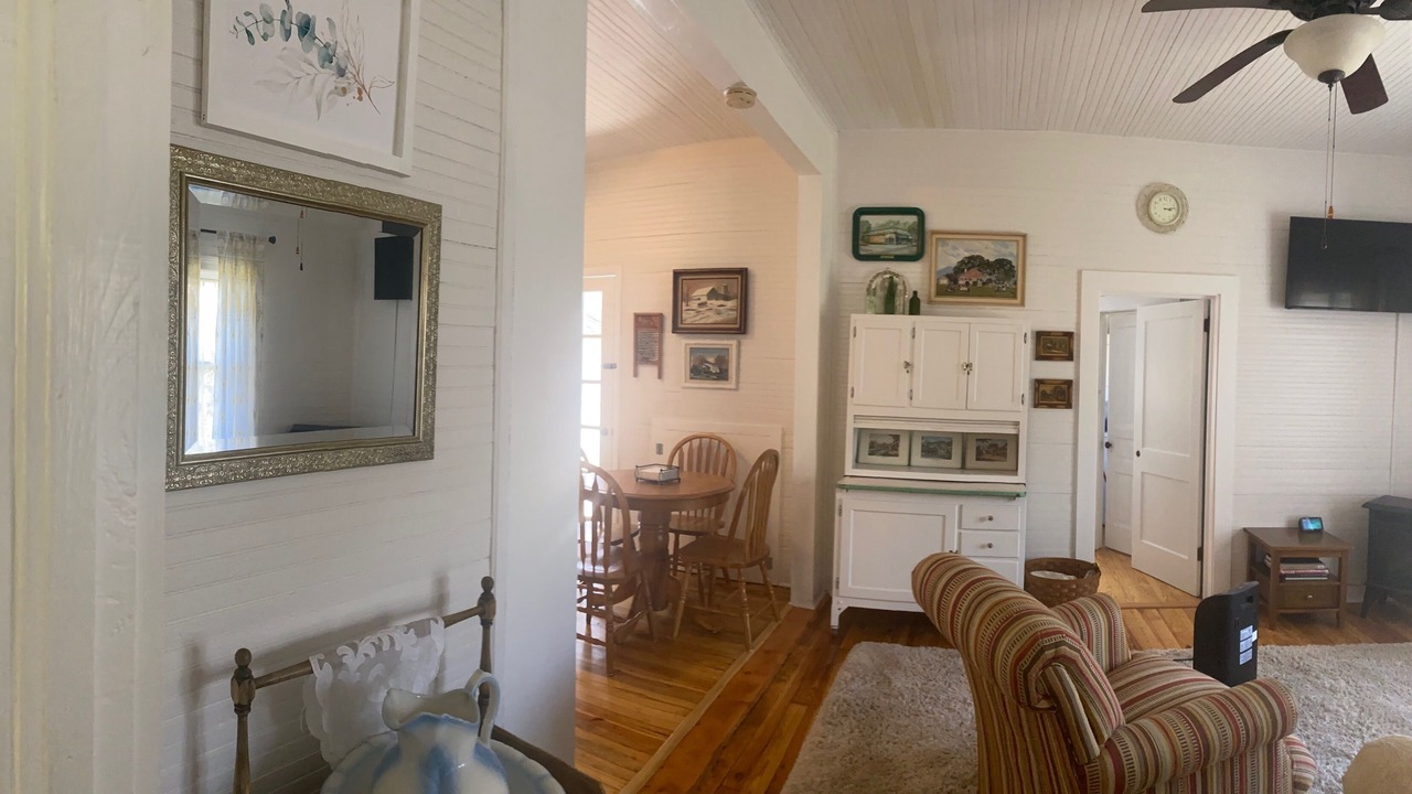 Photo of Livingroom in Sylva