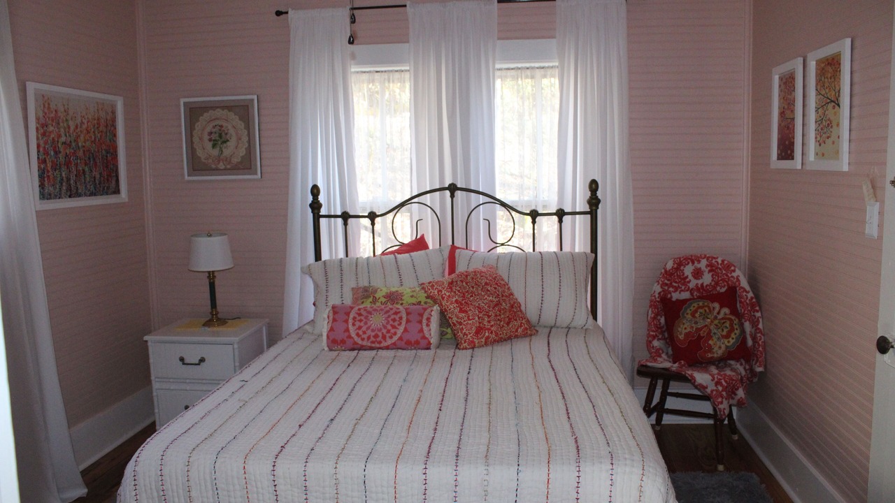 Photo of Bedroom in Sylva
