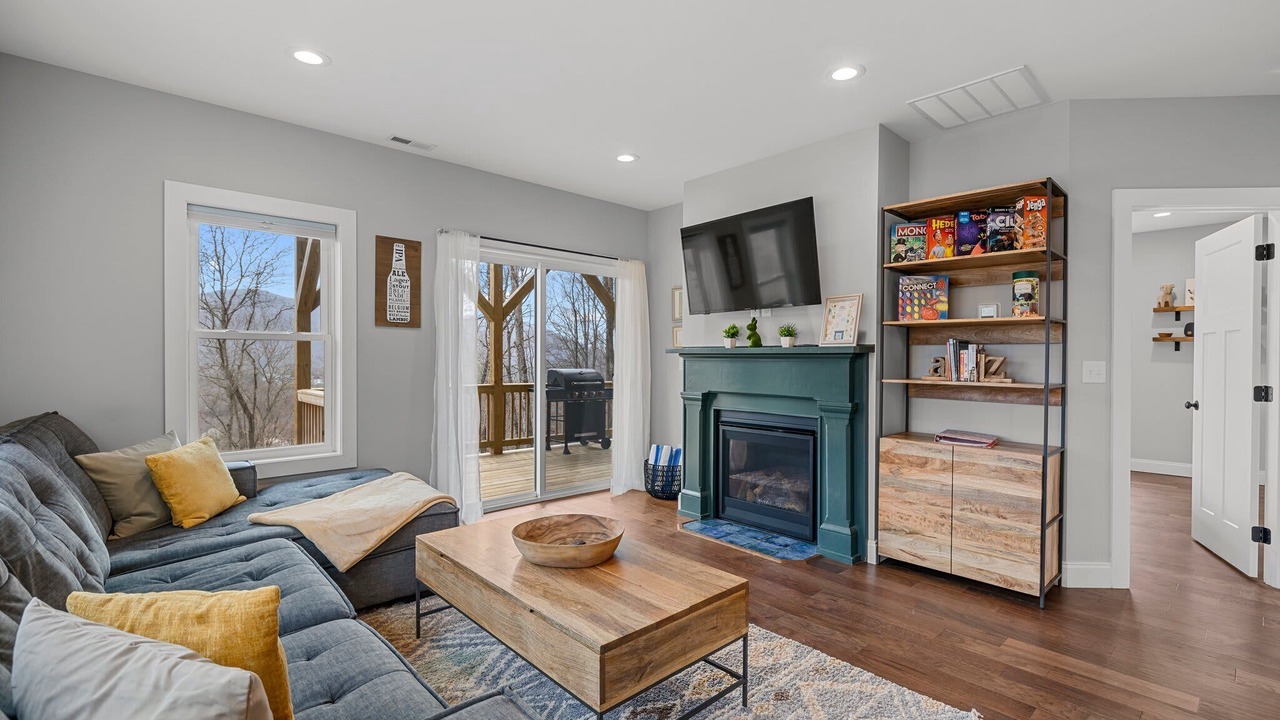 Photo of Bedroom in Swannanoa
