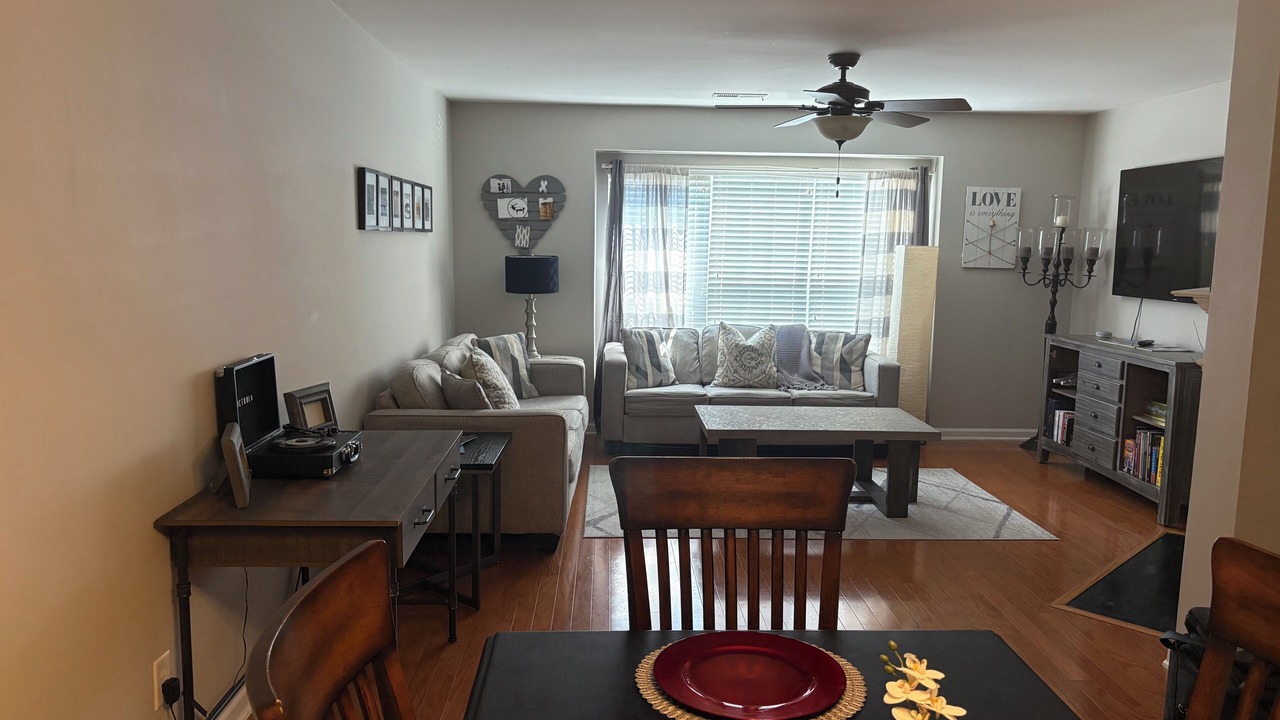 Photo of Livingroom in Brier Creek Country Club
