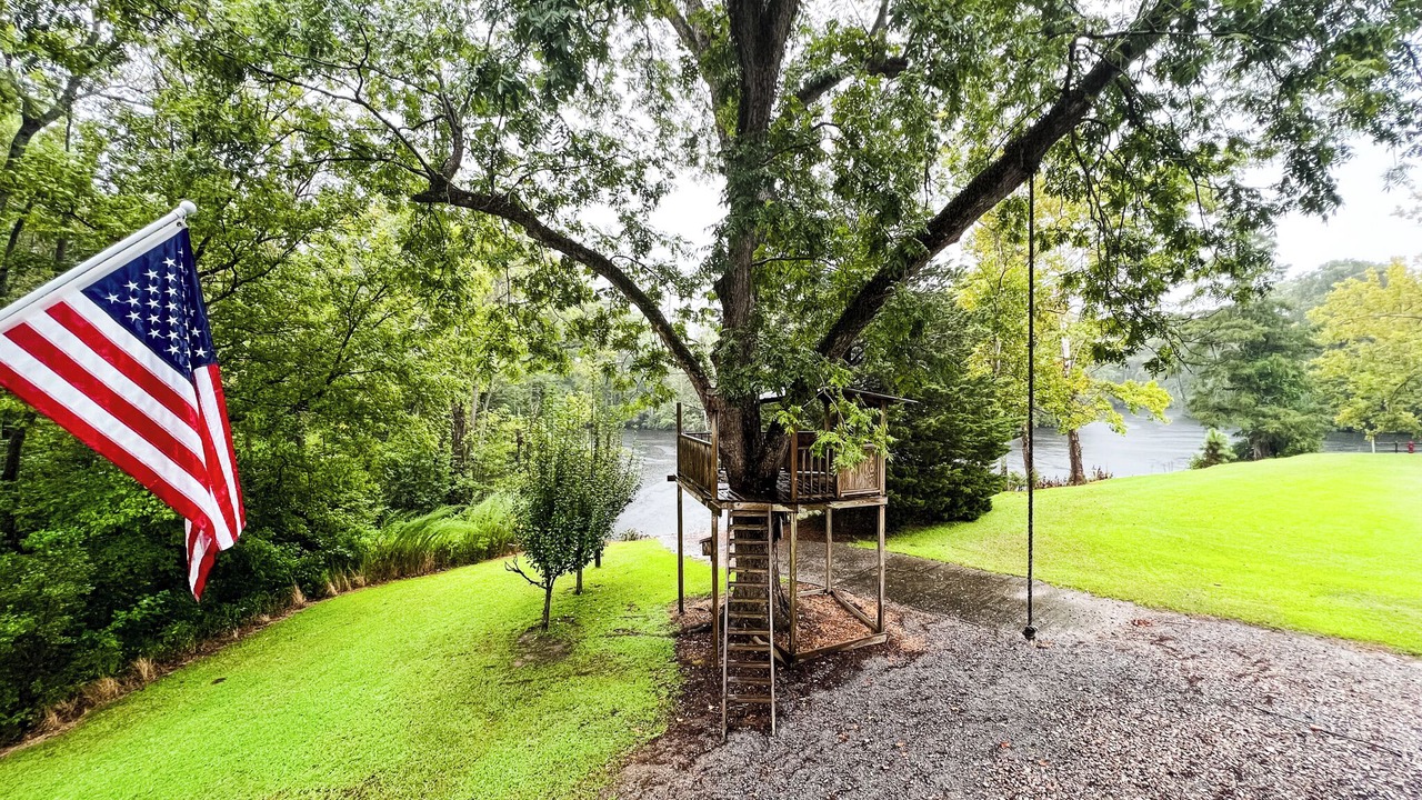 Photo of Outdoor in Windsor