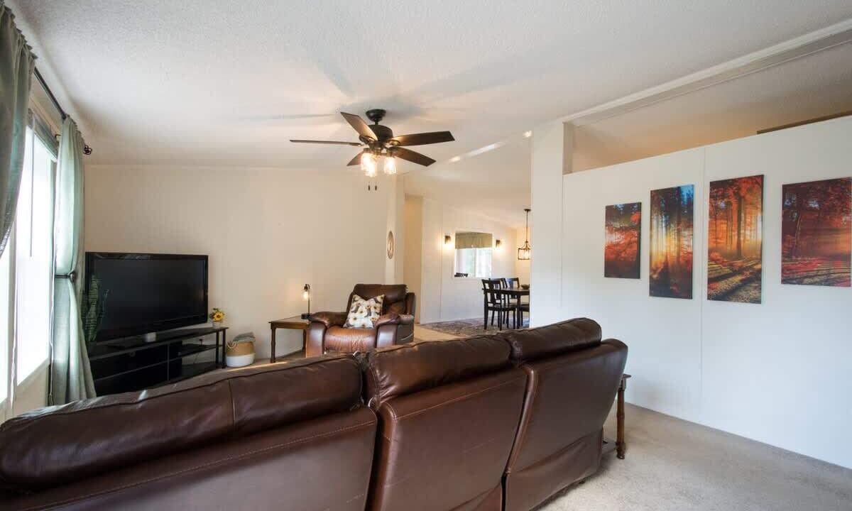 Photo of Bedroom in Hendersonville