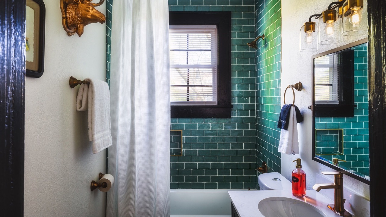 Photo of Bathroom in Wesley Heights