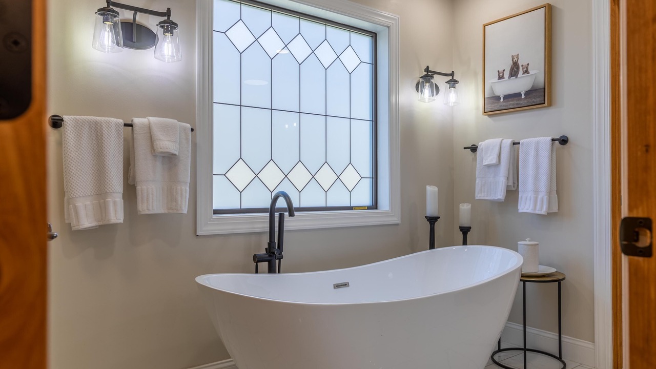 Photo of Bathroom in Sugar Grove