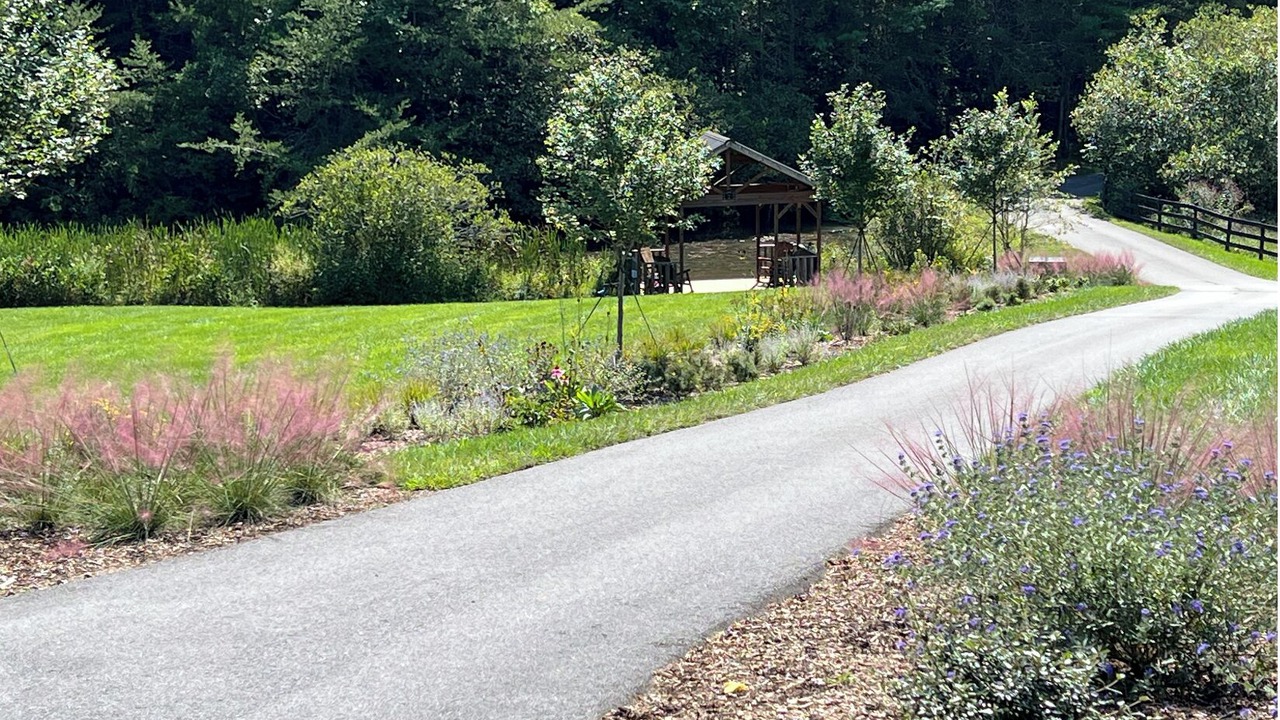 Photo of Outdoor in Weaverville