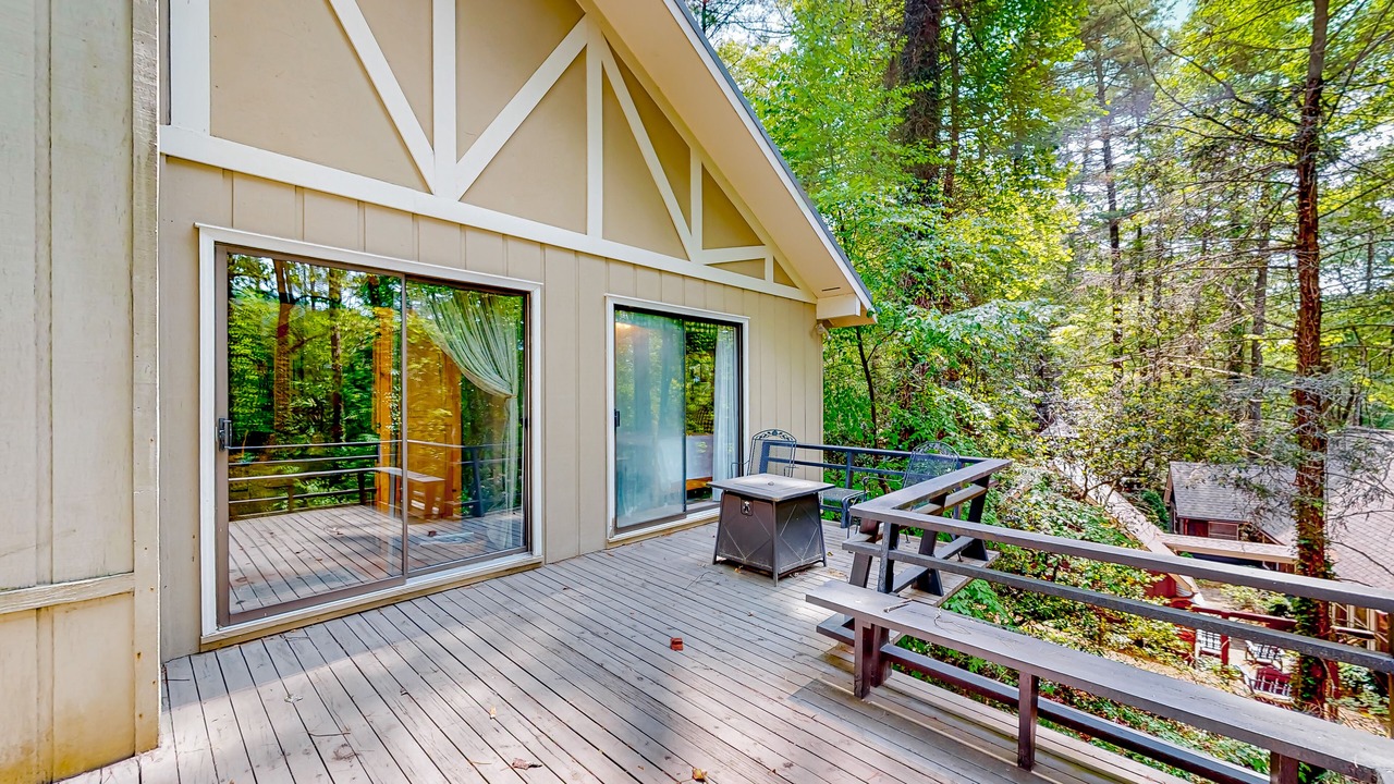 Photo of Patio Balcony in Lake Sequoyah