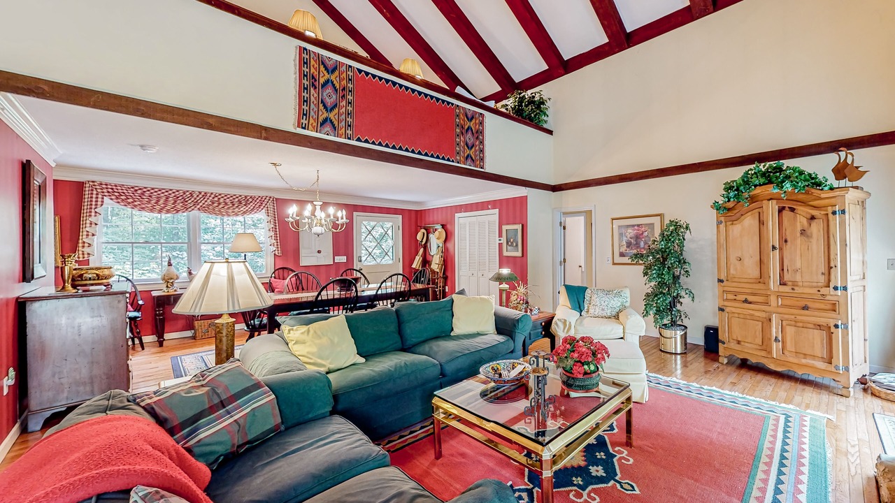 Photo of Livingroom in Lake Sequoyah