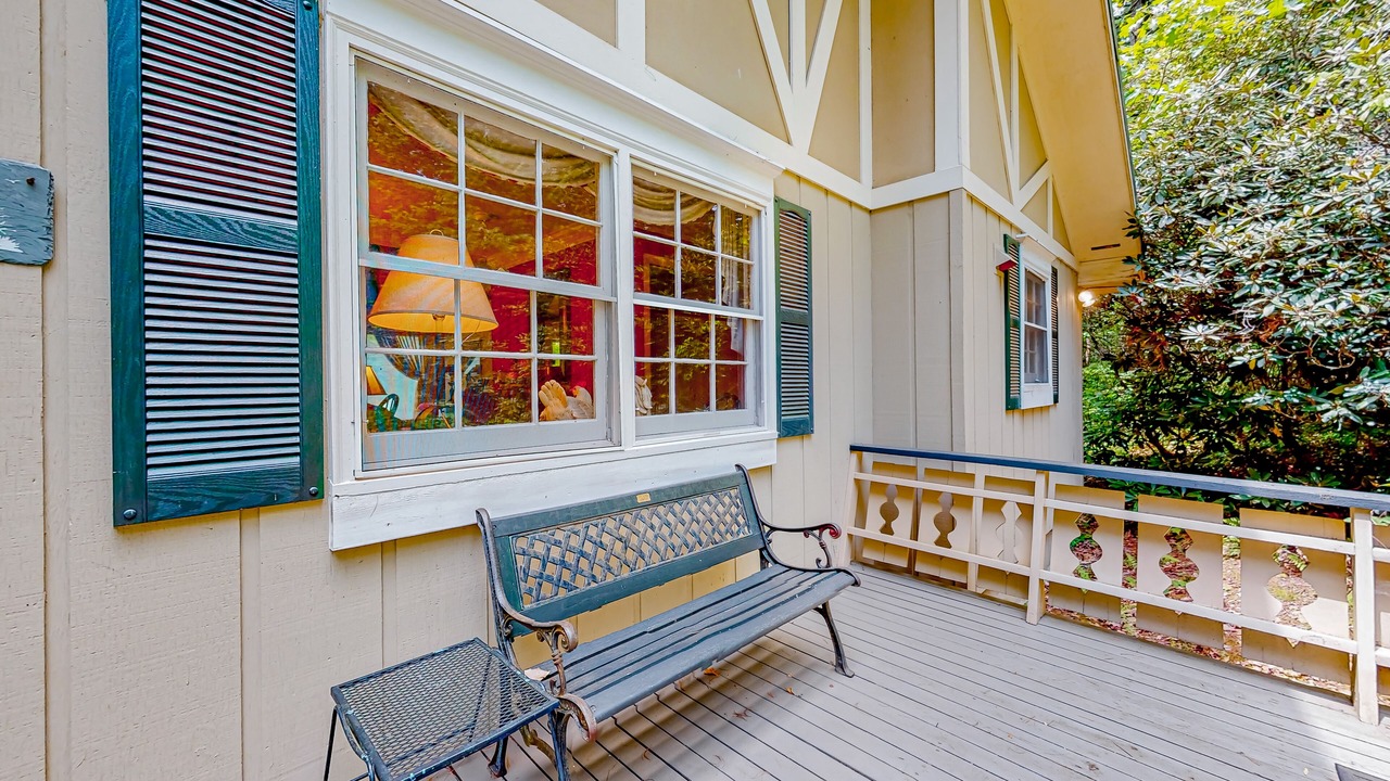 Photo of Patio Balcony in Lake Sequoyah