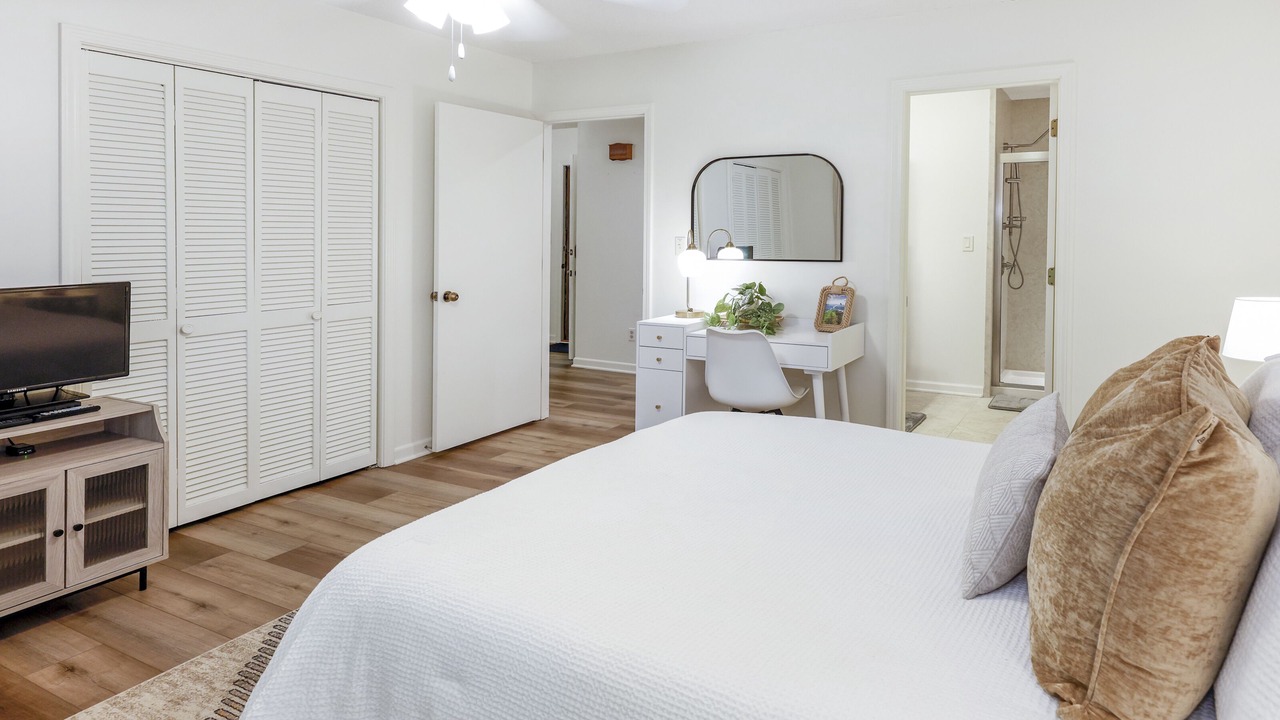 Photo of Bedroom in Lake Lure