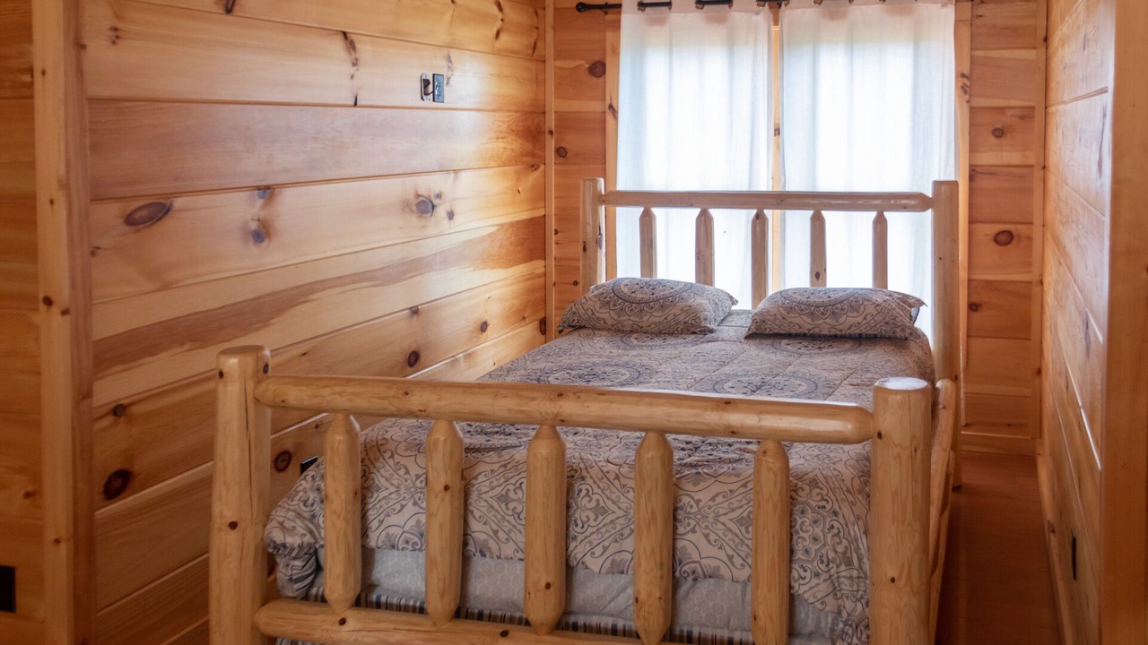Photo of Bedroom in Dobson
