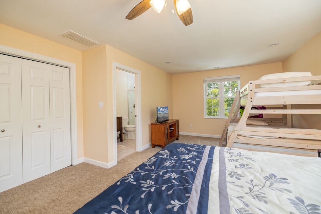 Photo of Bedroom in Wise