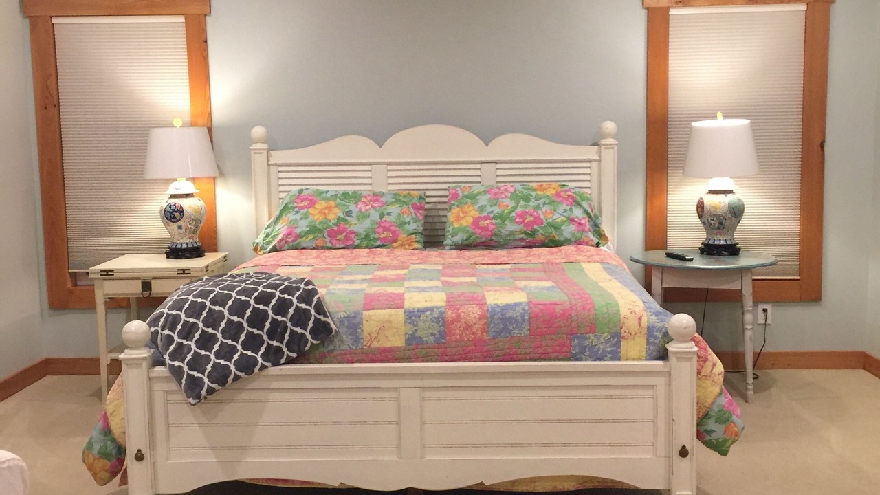 Photo of Bedroom in Roper