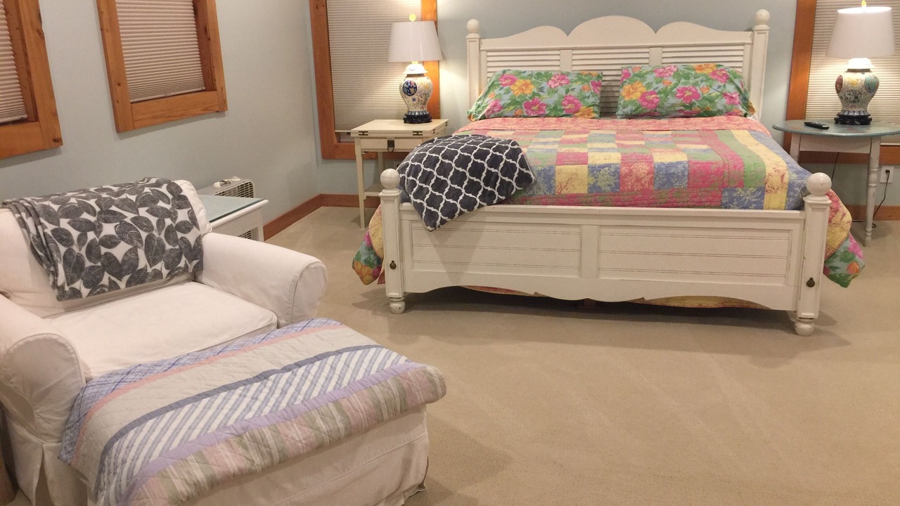 Photo of Bedroom in Roper
