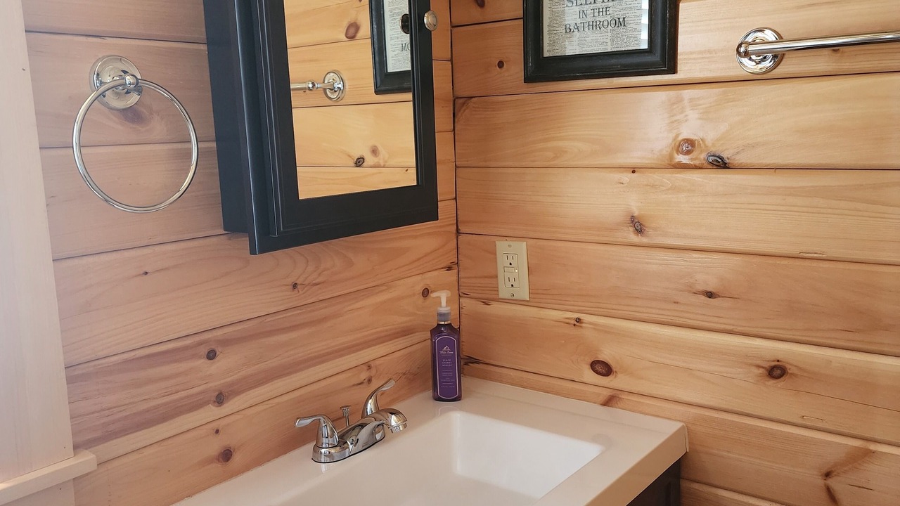 Photo of Bathroom in Core Creek