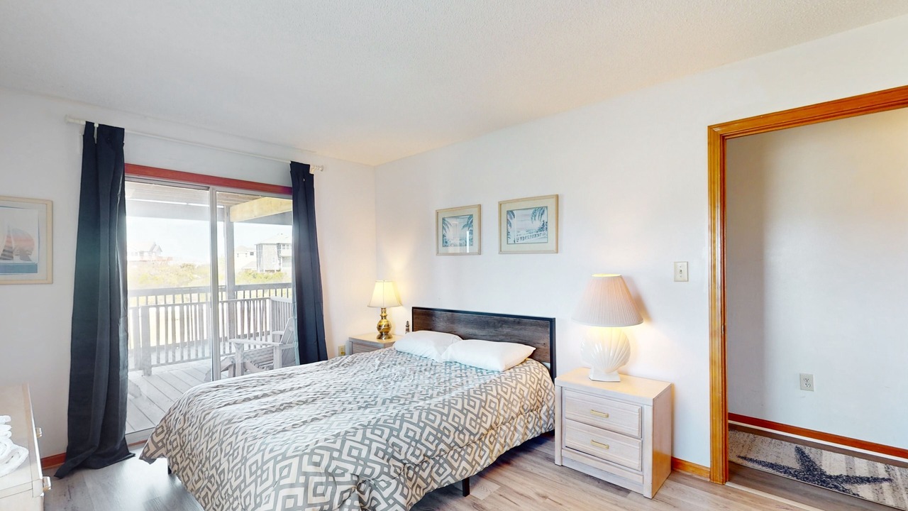 Photo of Bedroom in Rodanthe