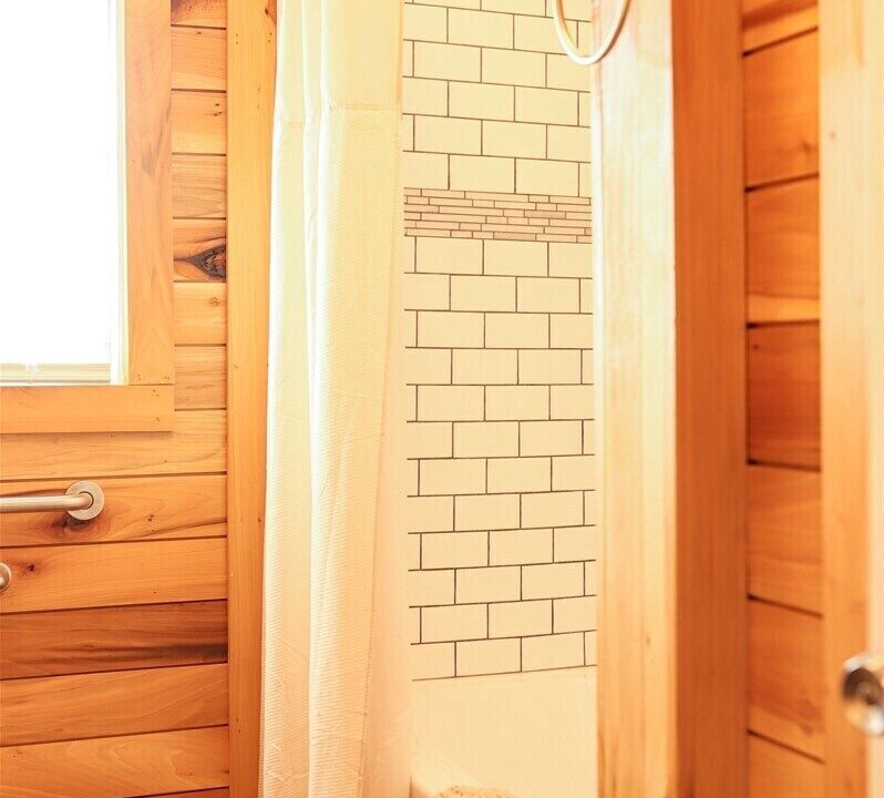 Photo of Bathroom in Scottsboro