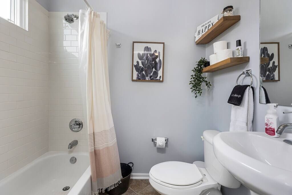 Photo of Bathroom in Third Ward