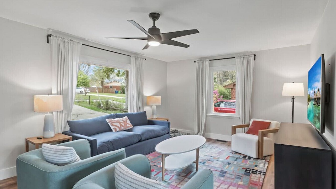 Photo of Livingroom in Northeast Raleigh