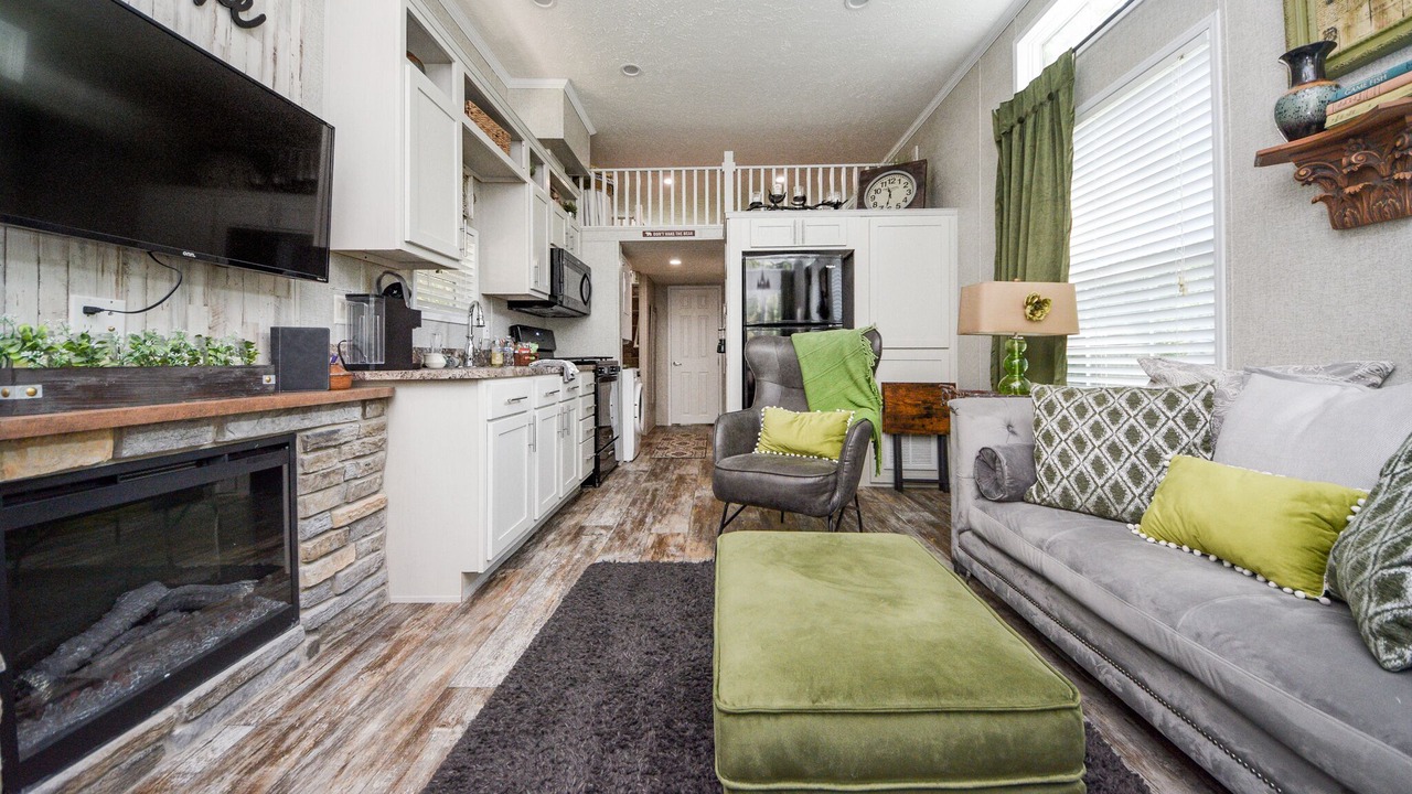 Photo of Livingroom in Murphy