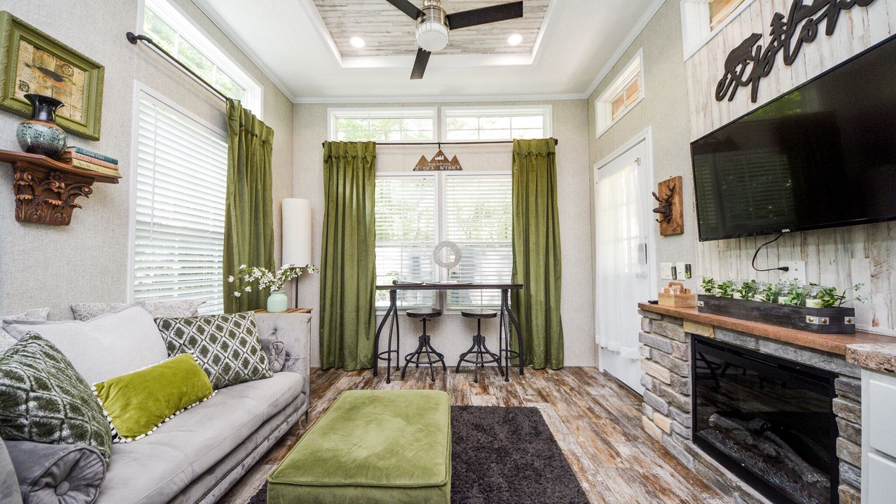 Photo of Livingroom in Murphy