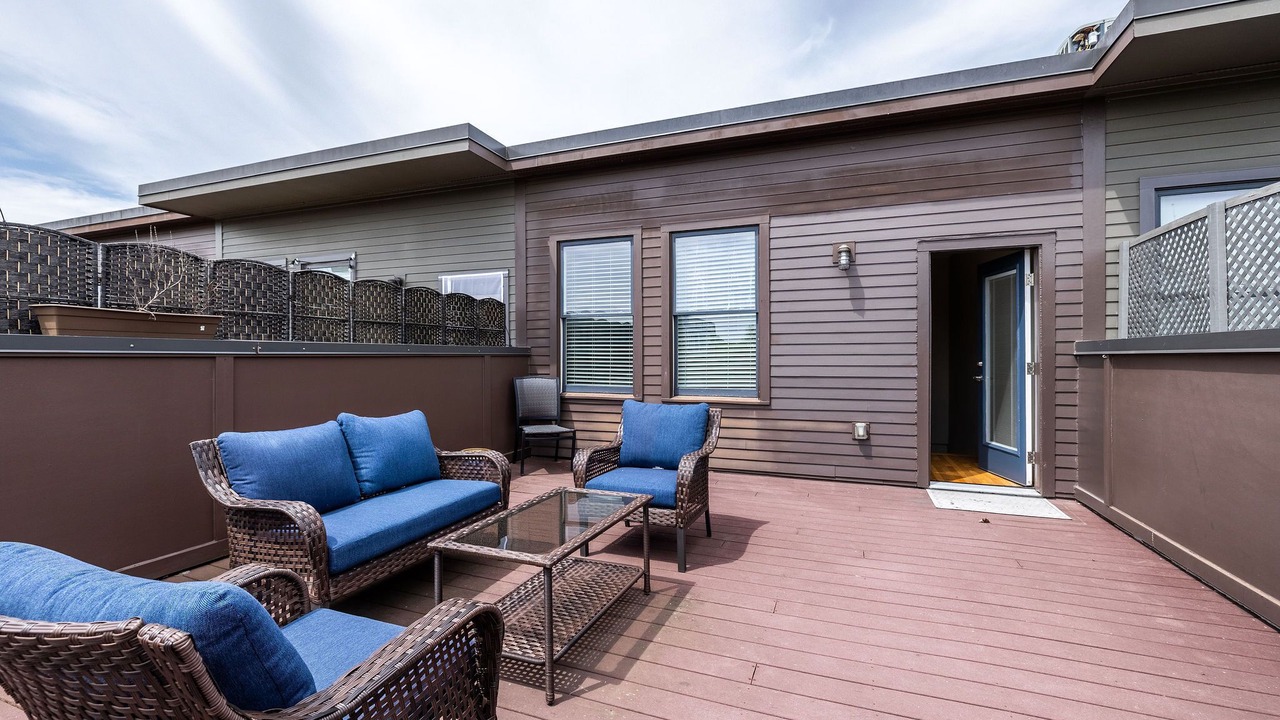 Photo of Patio Balcony in Belmont - Hillsboro