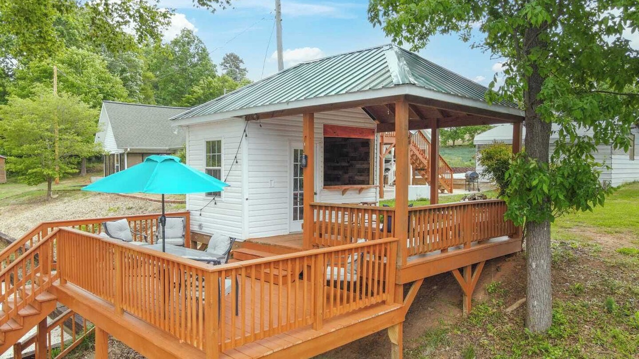 Photo of Patio Balcony in Taylorsville