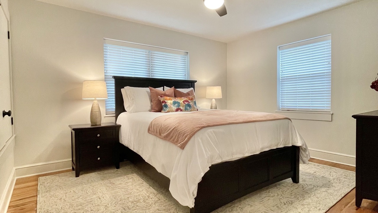 Photo of Bedroom in Long View