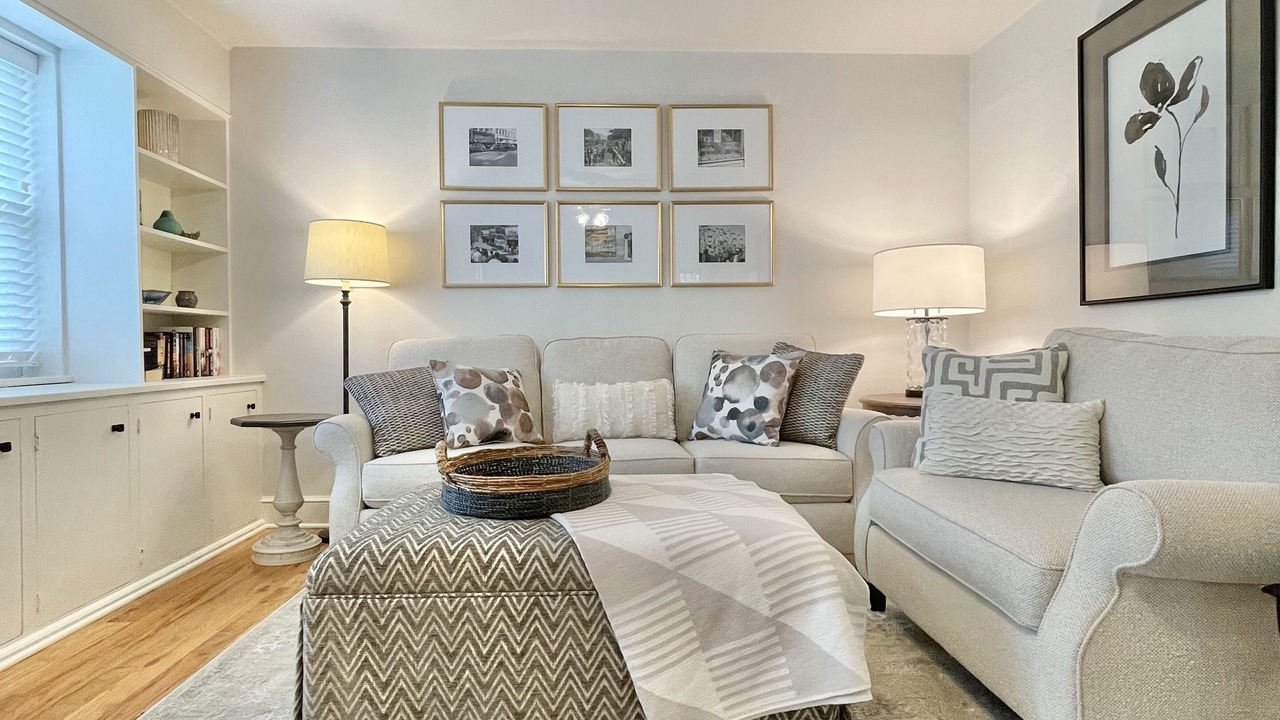 Photo of Livingroom in Long View