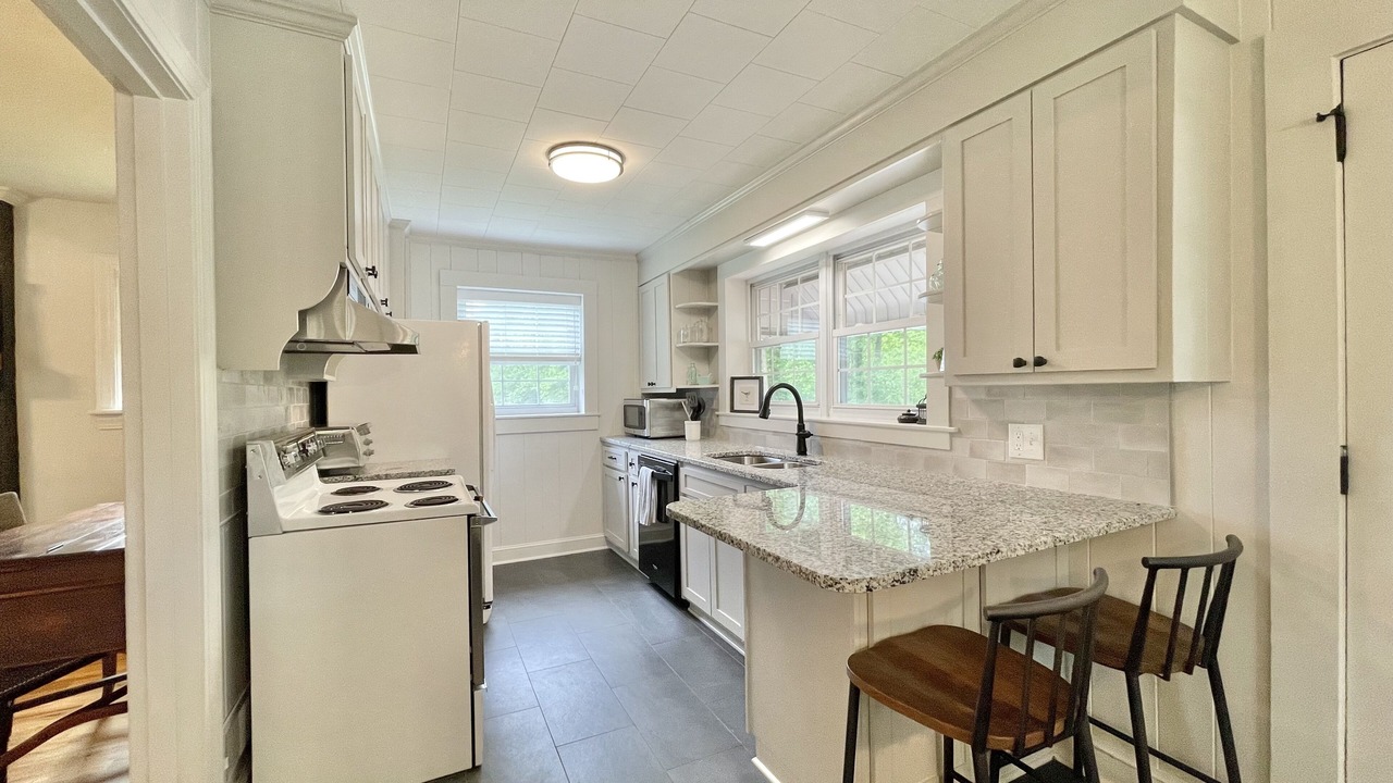 Photo of Kitchen in Long View